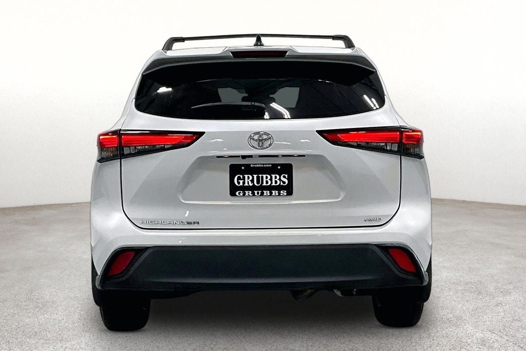 2023 Toyota Highlander — detail view